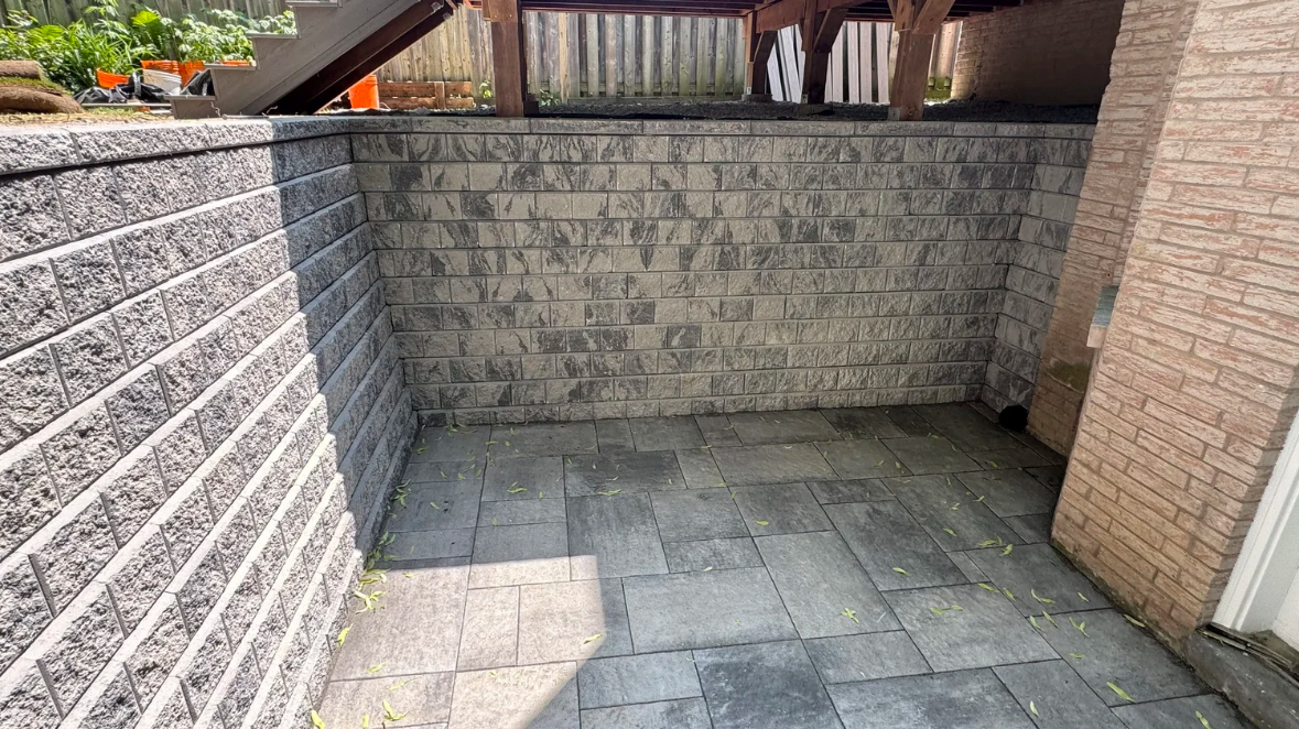 innisifl construction retaining wall